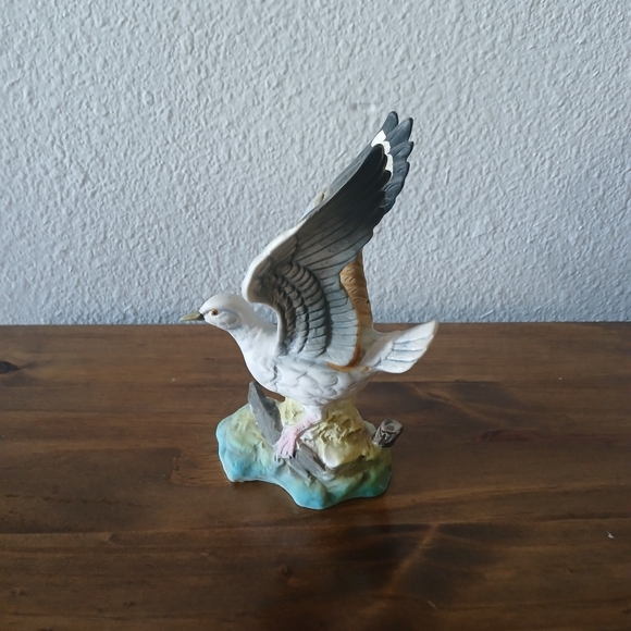 Seagull Figurine | Japan - Picture 5 of 7